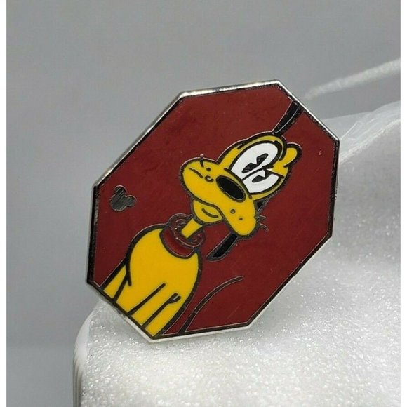 Authentic Official Pin Trading Hidden Mickey Pin 6 Of 6 Pluto 2019 Pin Button - Picture 7 of 12